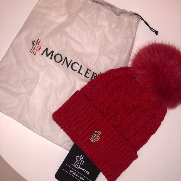 MONCLER red Pom Pom beanie - Picture 1 of 4